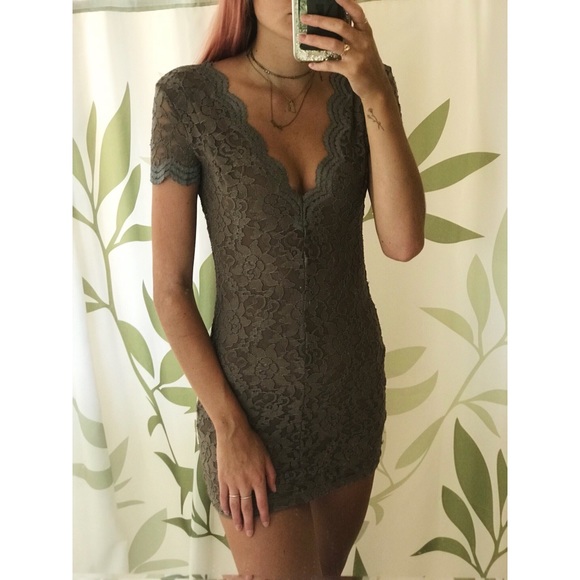 Kimchi Blue Scallop Lace Dress - Picture 1 of 4